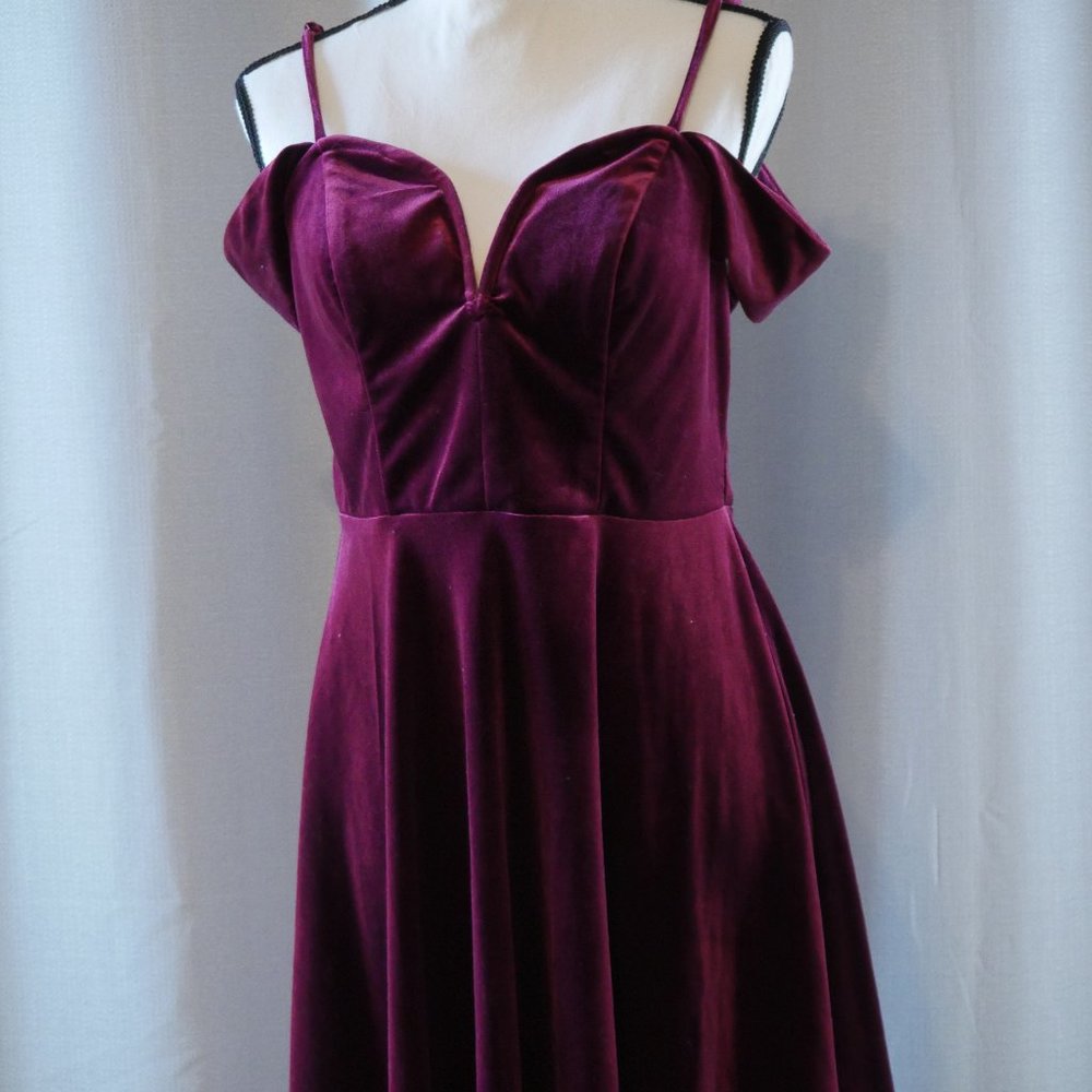 Burgundy Velvet Short Formal City Studio Juniors Size 11
